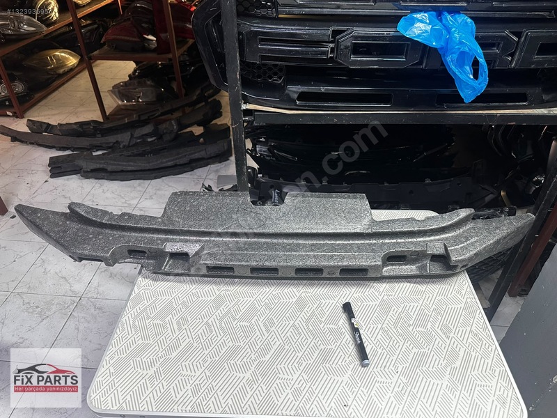 Volkswagen Amarok Tampon (Ön)