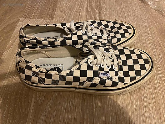 vans 40.5