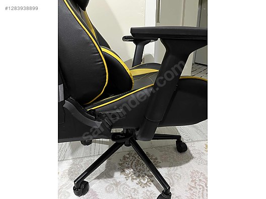Used & Brand New Items / Gaming & Gamers Exclusive / Gaming Equipment / Gaming Chair