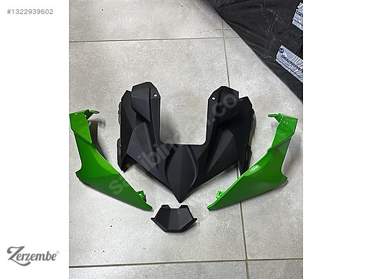 Görünüm / KAWASAKI Z400 2018-22 Ön Far Kukuletası Yan Burun