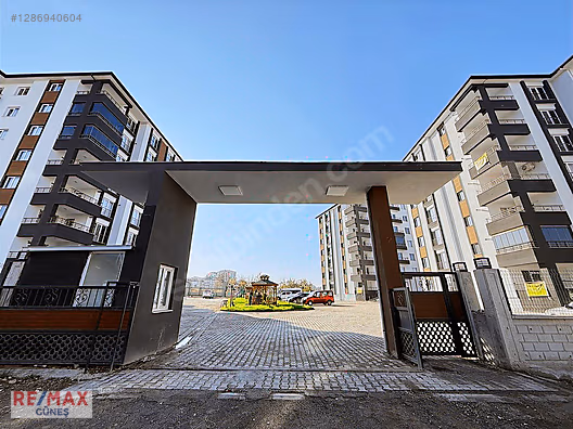 ÜÇBAĞLAR MAHALLESİ'NDE 3+1 LÜKS SATILIK DAİRELER #1286940604