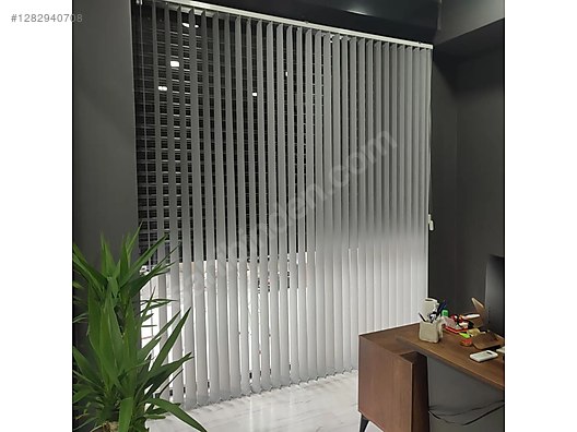 Used & Brand New Items / Home Decor / Home Textiles / Curtains & Sheers