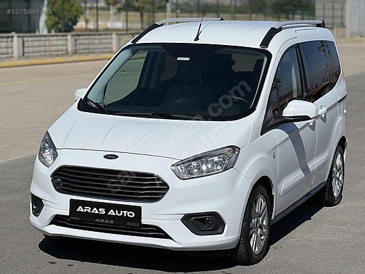 Vasıta / Minivan & Panelvan / Ford / Tourneo Courier / 1.0 EcoBoost Titanium