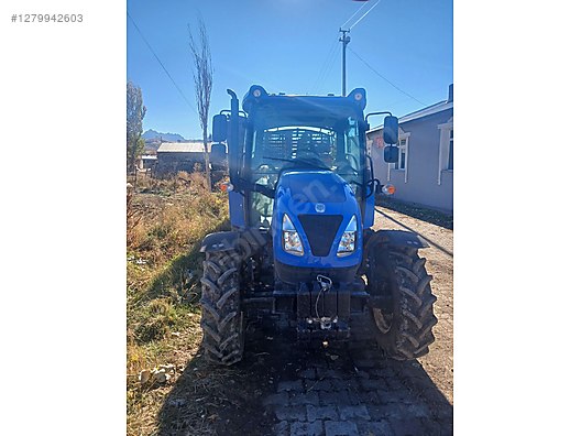 Machinery / Agricultural Machines / Tractors / New Holland / T4.60S