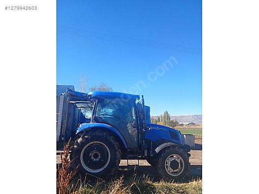 Machinery / Agricultural Machines / Tractors / New Holland / T4.60S
