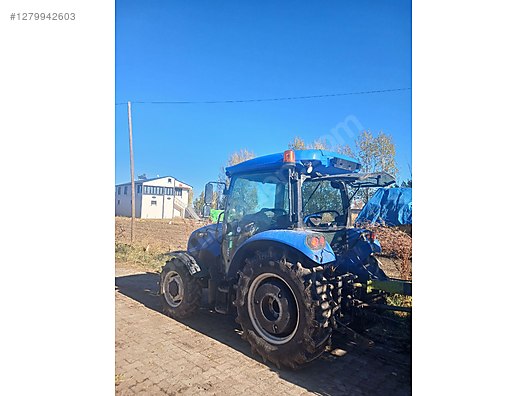 Machinery / Agricultural Machines / Tractors / New Holland / T4.60S