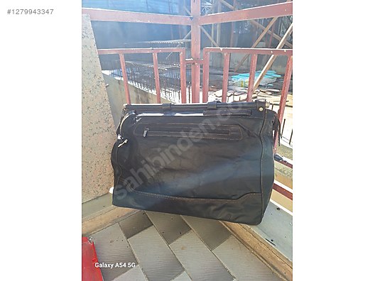 Used & Brand New Items / Clothing & Accessories / Suitcases & Luggage / Single