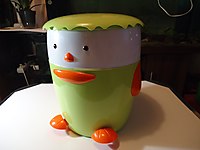 Penguen Pedallı Çöp Kovası Tertemiz