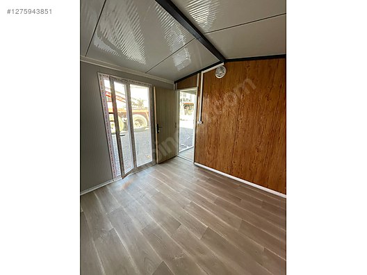 Machinery / Industrial / Containers & Cabins / Containers