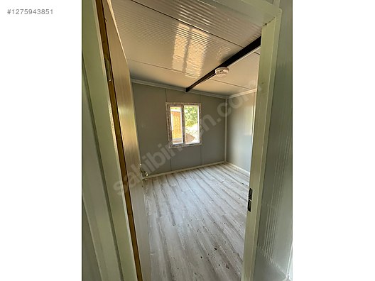 Machinery / Industrial / Containers & Cabins / Containers