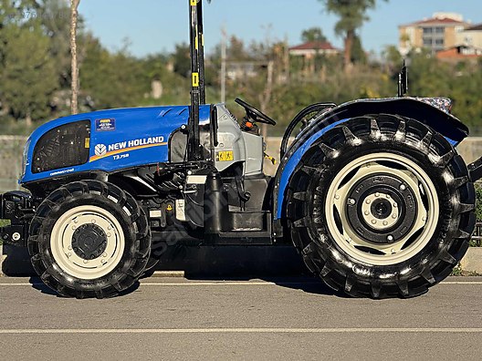 İş Makineleri & Sanayi / Tarım Makineleri / Traktör / New Holland / T3.75B
