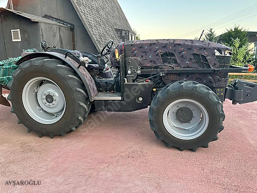 Machinery / Agricultural Machines / Tractors / Massey Ferguson / 3FR.75