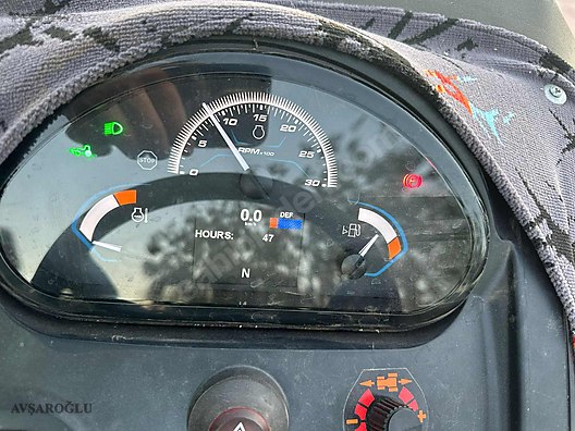 Machinery / Agricultural Machines / Tractors / Massey Ferguson / 3FR.75