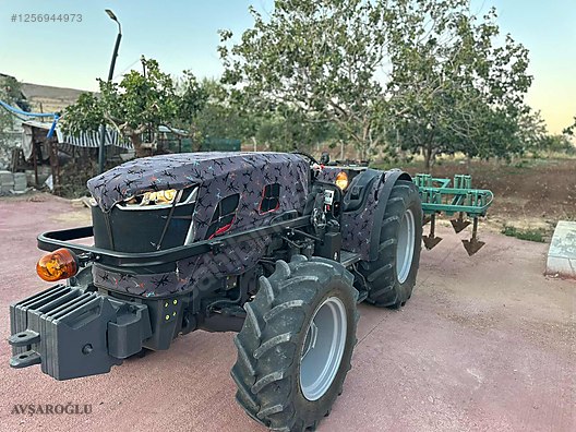 Machinery / Agricultural Machines / Tractors / Massey Ferguson / 3FR.75