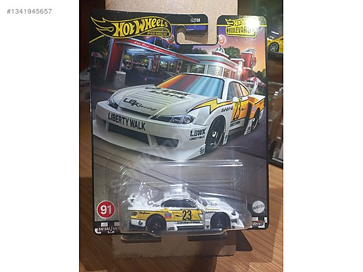 Hot Wheels Diecast Model 1:64 Nissan Araba - 1341945657