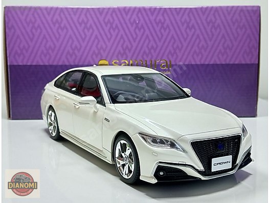 1/18 京商 samurai トヨタ クラウン アスリートホワイト 700 1/18