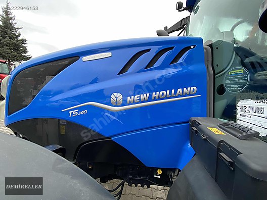 Machinery / Agricultural Machines / Tractors / New Holland / T5.140