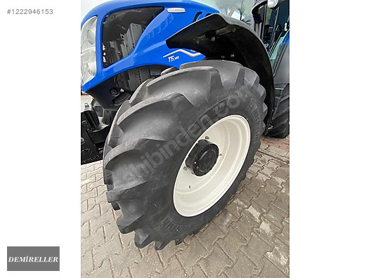 Machinery / Agricultural Machines / Tractors / New Holland / T5.140