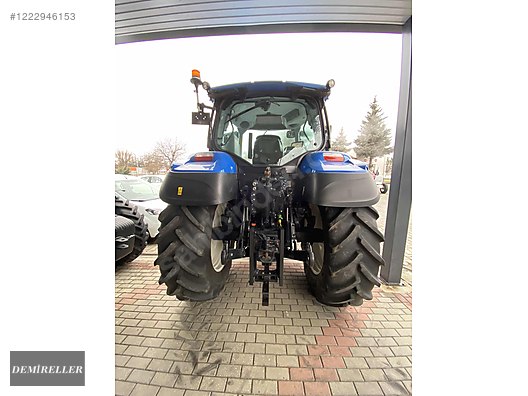 Machinery / Agricultural Machines / Tractors / New Holland / T5.140