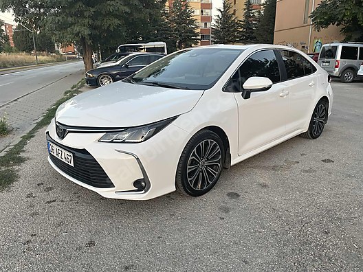 Toyota / Corolla / 1.5 / Flame X-Pack / (1Haftalık Fiyat) Hatasız