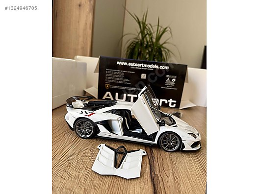 Autoart Diecast Model 1:18 Lamborghini Araba - 1324946705