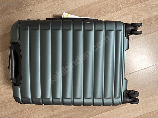 Used & Brand New Items / Clothing & Accessories / Suitcases & Luggage / Single