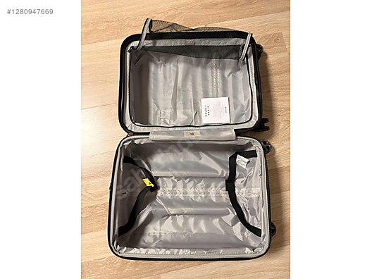 Used & Brand New Items / Clothing & Accessories / Suitcases & Luggage / Single