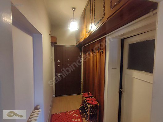 ZAFER DE KONYA LİSESİ YANINDA ANA CADDE CEPELİ 2. KAT KİRACILI #1190948726