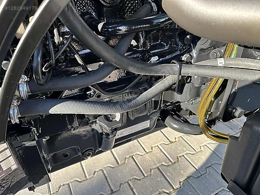 Machinery / Agricultural Machines / Tractors / New Holland / TT4.50