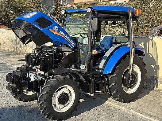 Machinery / Agricultural Machines / Tractors / New Holland / TT4.50