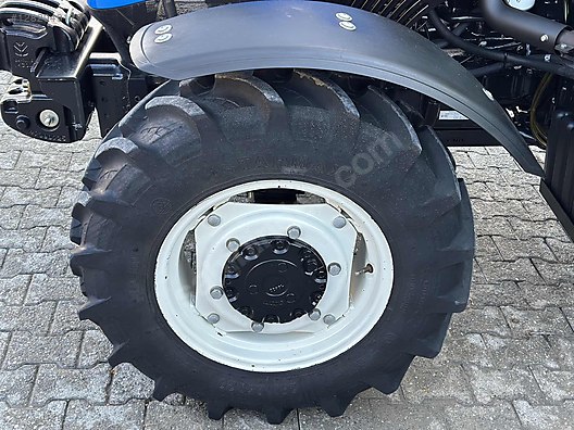 Machinery / Agricultural Machines / Tractors / New Holland / TT4.50