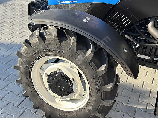 Machinery / Agricultural Machines / Tractors / New Holland / TT4.50