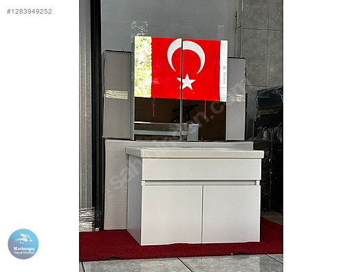 Used & Brand New Items / Garden & Home Improvement / Home Improvement / Bathroom & Kitchen / Bathroom Cabinets