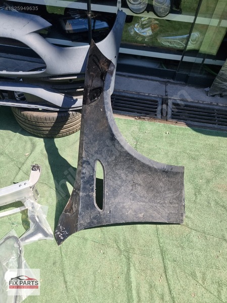 Mercedes C Tampon (Ön)