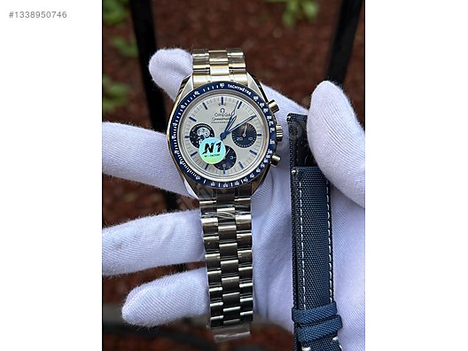 Omega / Omega Speedmaster Silver Snoopy Award 50th Anniversary N1