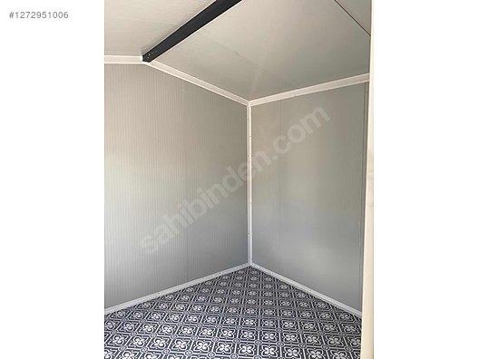 Machinery / Industrial / Containers & Cabins / Containers