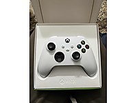 Xbox series 9. Nesil oyun kolu + charge kit SIFIR!