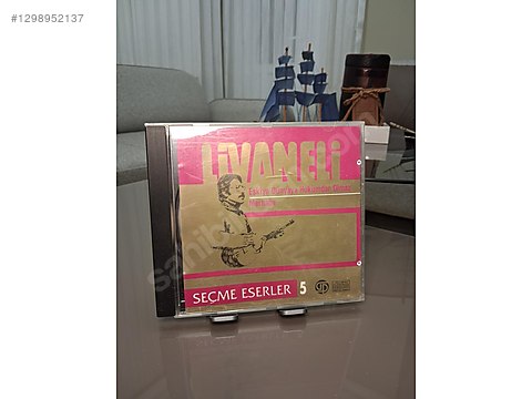 ZÜLFÜ LİVANELİ SEÇME ESERLER 5 EŞKİYA DÜNYAYA HÜKÜMDAR OLMAZ *CD