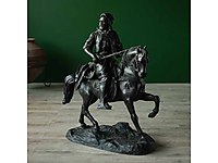 Büyük Bronz Heykel