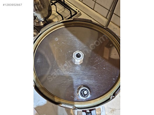 Used & Brand New Items / Home Decor / Kitchen Utensils / Pressure Cookers