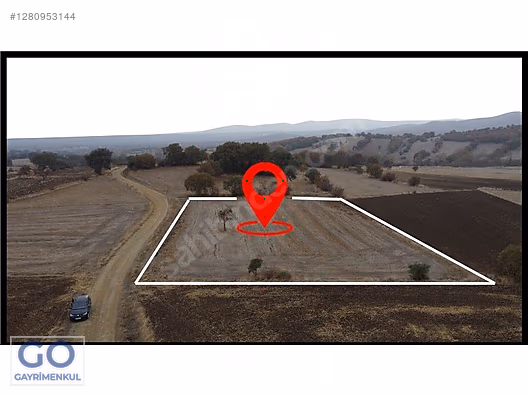 KOZÇEŞME KÖYÜNDE KADASTRAL YOLA CEPHE SATILIK TARLA #1280953144