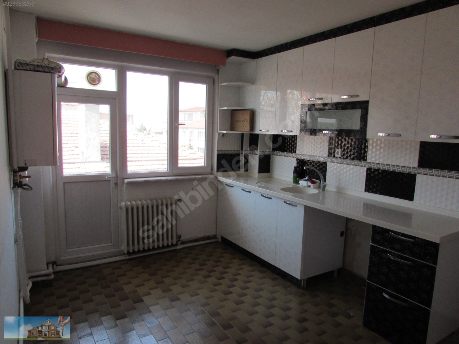 ÇORUM EMLAK ÖĞRETMEN EVİNE YAKIN SATILIK 3+1 DAİRE Satılık Daire