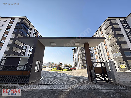 ÜÇBAĞLAR MAHALLESİ'NDE 3+1 LÜKS SATILIK DAİRELER #1286953260