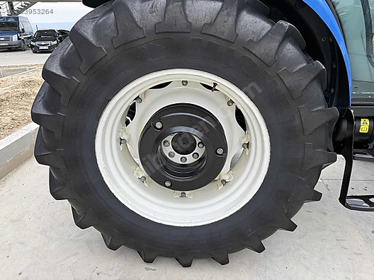 Machinery / Agricultural Machines / Tractors / New Holland / TD110D