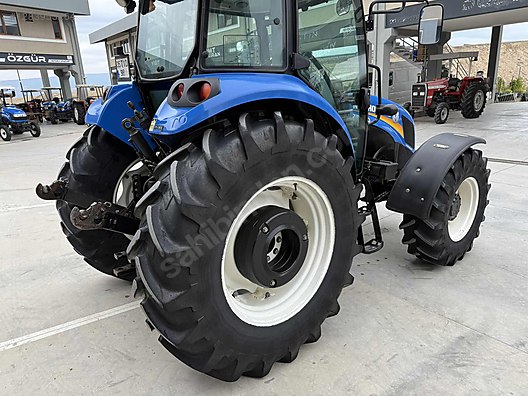 Machinery / Agricultural Machines / Tractors / New Holland / TD110D