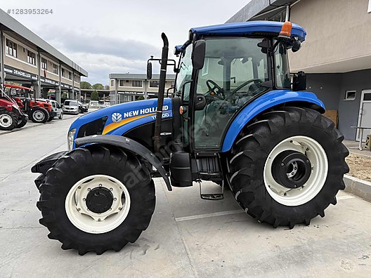 Machinery / Agricultural Machines / Tractors / New Holland / TD110D