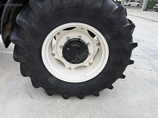 Machinery / Agricultural Machines / Tractors / New Holland / TD110D