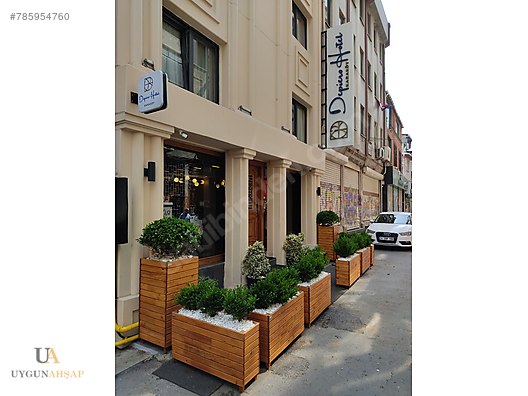 İkinci El ve Sıfır Alışveriş / Bahçe & Yapı Market / Bahçe / Saksı & Çiçeklik