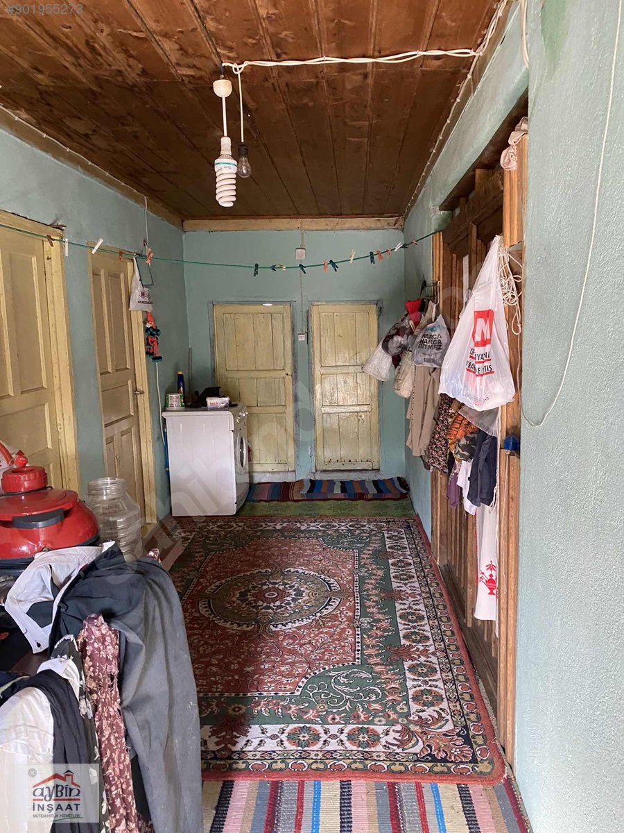 ORDU RERŞEMBEDE 20600M2 ÜZERİNDE ESKİ EVİ OLAN FINDIK BAHÇESİ Satılık
