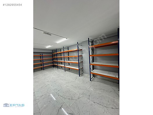 Machinery / Industrial / Shelving Systems & Product Displays / Shelves & Display Shelves
